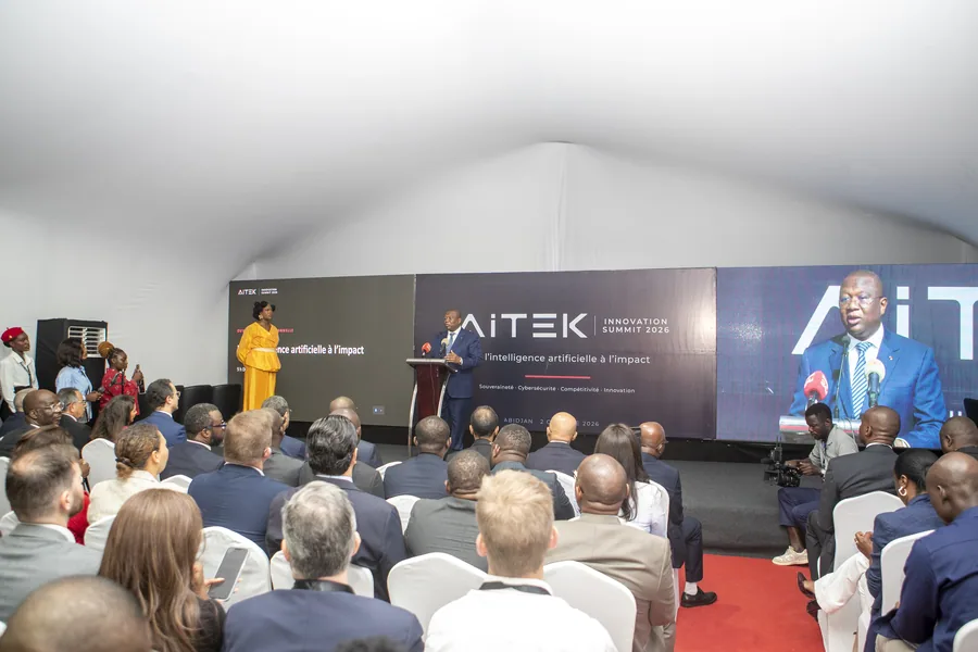 The institutional opening on October 2, with the Minister of Communication and diplomatic representations in attendance.